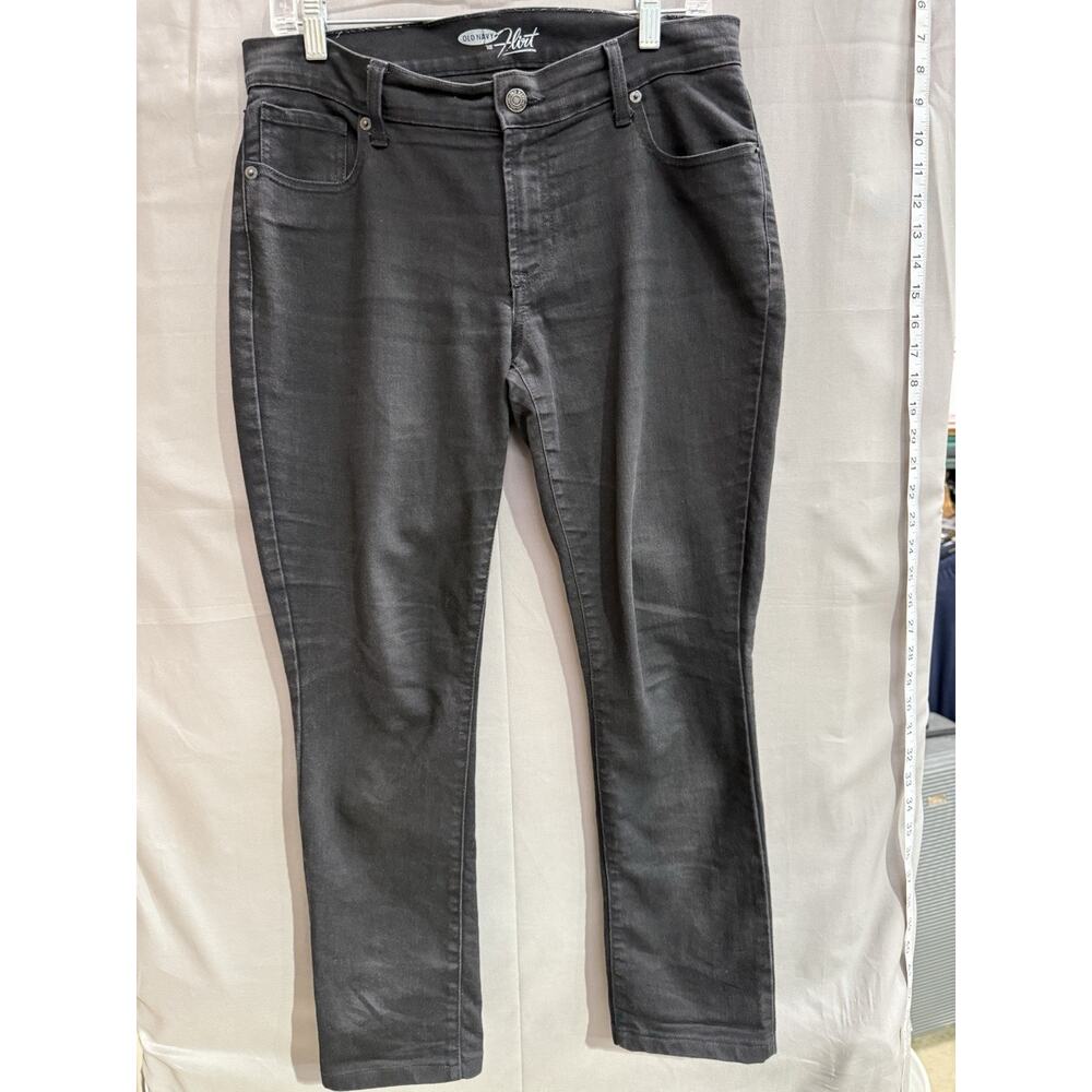 black Old Navy women's stretch skinny jeans. Size 8 TG2285